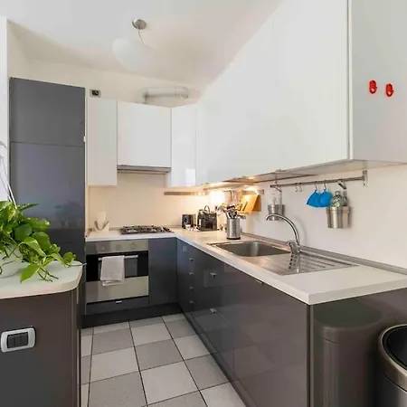 Bellissimo Bilocale Con Terrazzo * Milan