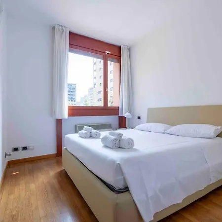 Bellissimo Bilocale Con Terrazzo *