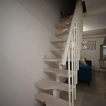 A Due Passi Dal Bosco Verticale *