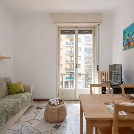 Xenia - Spacious Two-room In The Flower District Lejlighed