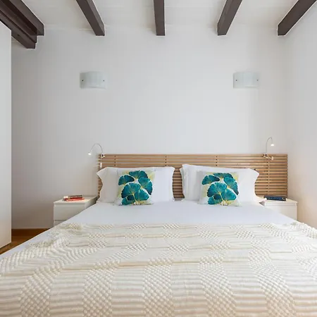 Apartment Beplace In Porta Venezia Mailand