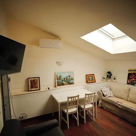 Hosting Dreams Attics - Duomo Mediolan