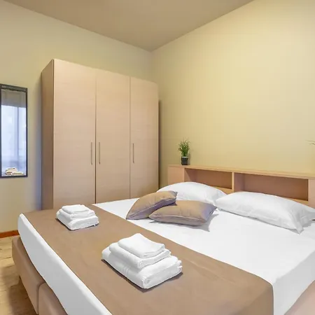 Casa Da Fraschini Aparthotel