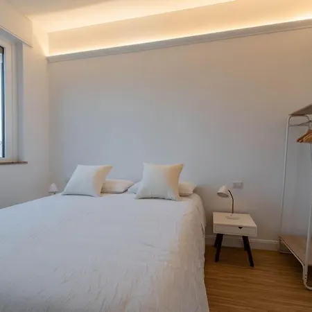 Chic In Nolo: Style And Comfort In *