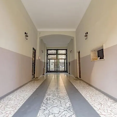 Apartment Bright & Cozy - Center Milan