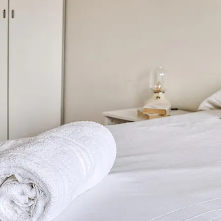 Balilla30; Spacious 2 Bedroom Next To Center *