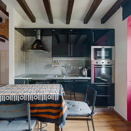 Colonne Di San Lorenzo - Colorful Apartment!