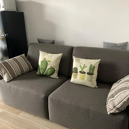 A Casa - Just Like At * Milaan