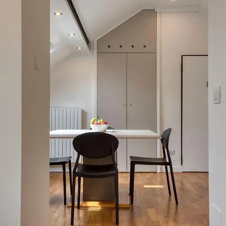 Royal -montenapoleone- *