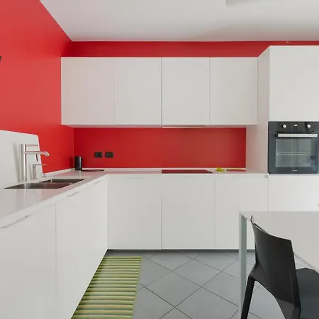 Niguarda - Ampio E Moderno Trilocale *