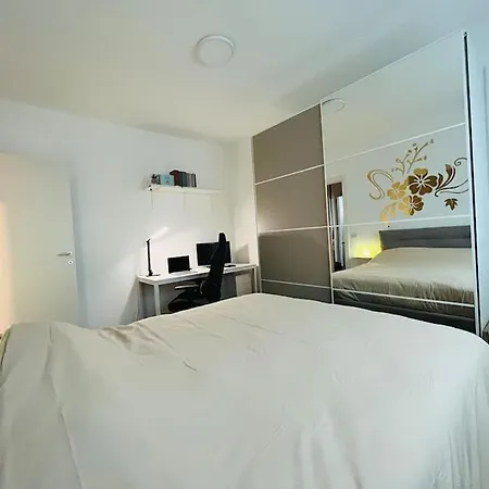 Bilocale Certosa- Fiera Apartamento Milão