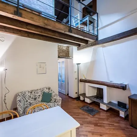 Διαμέρισμα Wonderful Two Floors *
