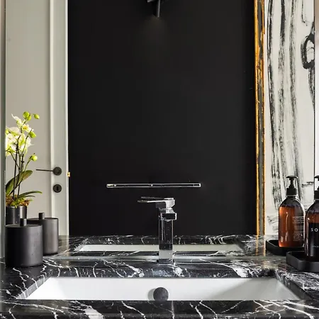 شقة Cadamosto Art Penthouse With Terrace R&r