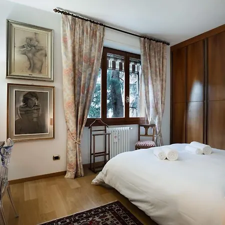 Apartamento Fondazione Prada - Quadrilocale In Stile Classico