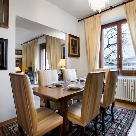 Apartamento Fondazione Prada - Quadrilocale In Stile Classico Milão