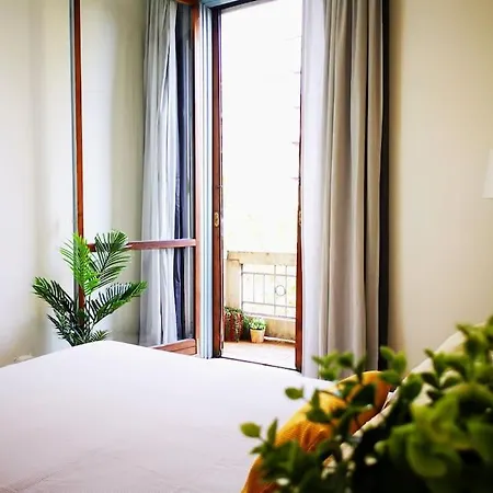 Sunny Flat 50 Meters From The Metro *