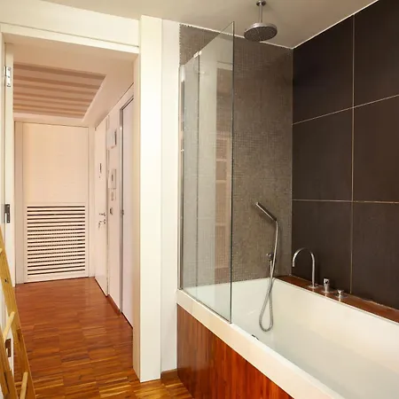 Navigli Design With Balcony Apartment
