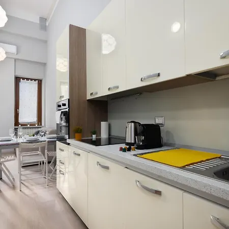 Con Metro Diretta 10 Minuti Duomo