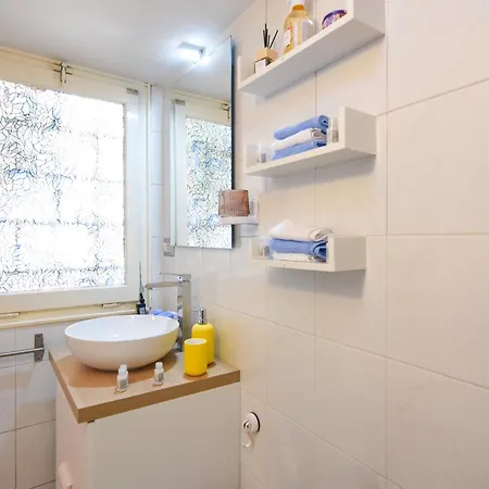 Grazioso Monolocale Vicino A Fondazione Prada Appartement Milaan