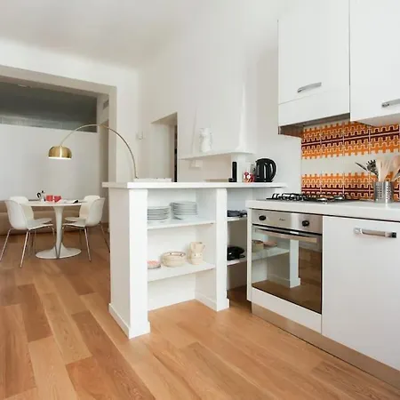 아파트 Hacca Collection - Arco Della Pace - Sempione - Chinatown 2br 밀라노
