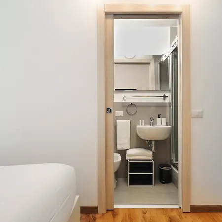 Joivy Charming Flat In Milan's Academic Hub דירה *