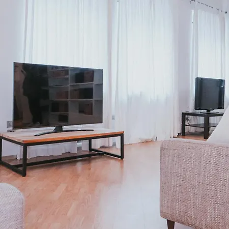 Family Apartment City Center - Mirable Pm Apartment