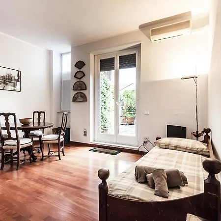 Apartment Temporary House - Sant'Ambrogio Milan