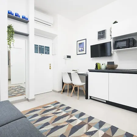 Daire Easylife - Pratico Monolocale In Zona Isola *
