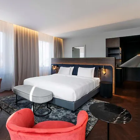 Radisson Collection Hotel, Santa Sofia Отель