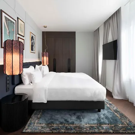 Отель Radisson Collection Hotel, Santa Sofia 5*