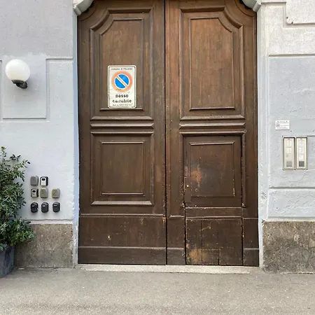 Bright 21 Station Milán