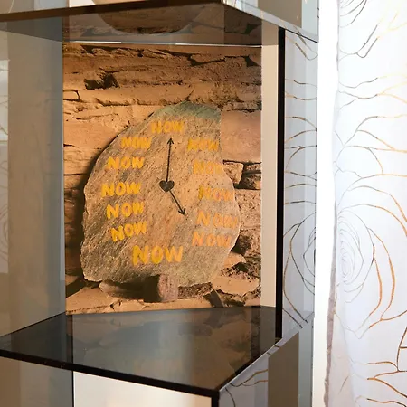 Vercelli شقة ميلان