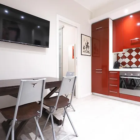 Apartment Delizioso Tra Navigli E Mm Sant'agostino