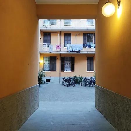 Casa Linda Sul Naviglio * ميلان