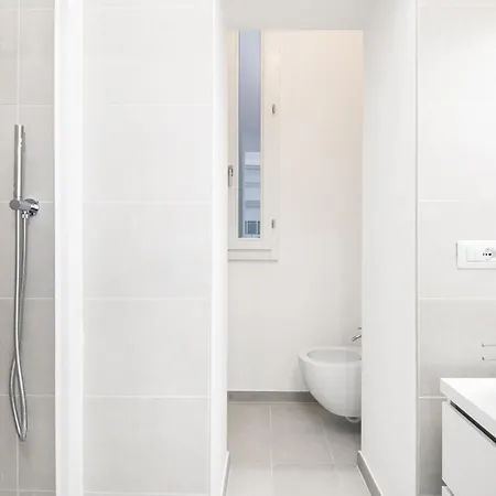 Apartment Easylife - - Bassi 30 - Isola