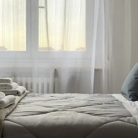 10 Min To Rho Fiera-sansiro - Wifi - Ac - Netflix Apartment *