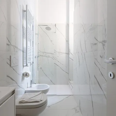 Daire Guesthost - Mac Mahon - Urban Oasis Apartment! Milano