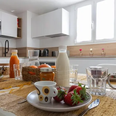 Loft-hosted By Sweetstay