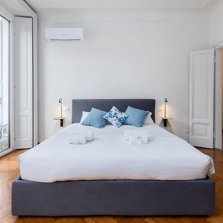 Living Uniqc - Duomo Апартаменты *