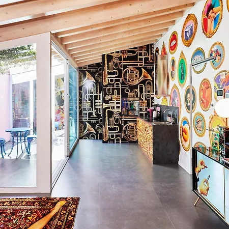 Toiletpaper Living Apartment