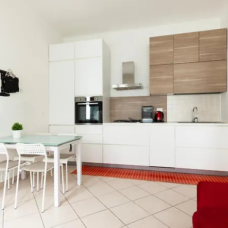 Youhosty - Padova Quater 199 밀라노