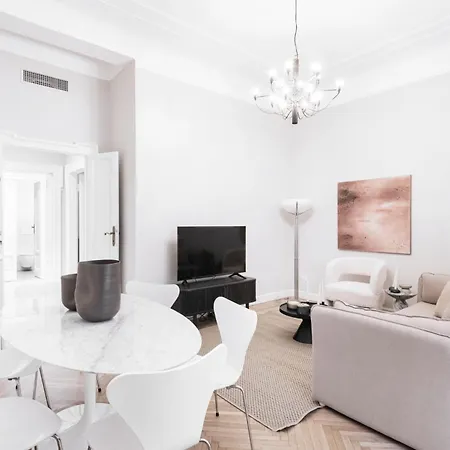 Easylife - Dimora Con Balcone In Porta Vittoria *