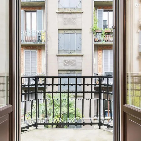 Easylife - Dimora Con Balcone In Porta Vittoria