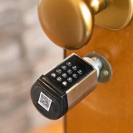 Navigli-ieo Elegante Idromassaggio דירה *