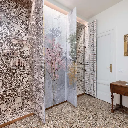 Living Uniqc - Duomo Милан