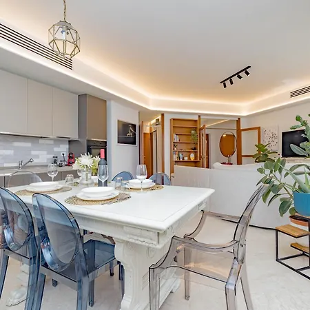 Elegance - Wi-fi Ultra Fast, Near Station Apartment *