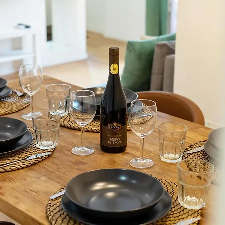 Tortona-navigli Luxury Desing District Wifi E Neflix 아파트 *
