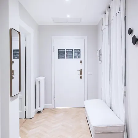 Easylife - Dimora Con Balcone In Porta Vittoria *