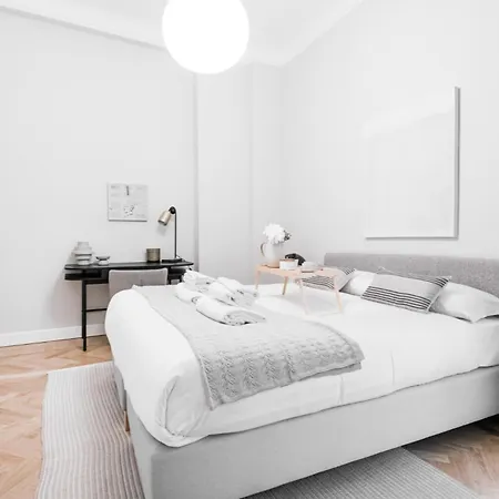 Easylife - Dimora Con Balcone In Porta Vittoria