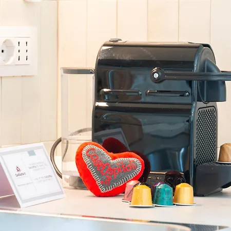 Apartment Guesthost - Glam Flat *